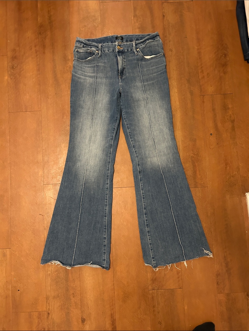 Express Women's Denim Flare Jeans in Mid Blue